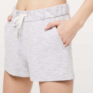 Lululemon On The Fly Short *2.5" Wee Are From Space Nimbus Battleship 8